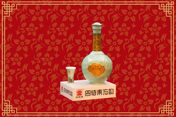 附近收购：贺州回收四特酒